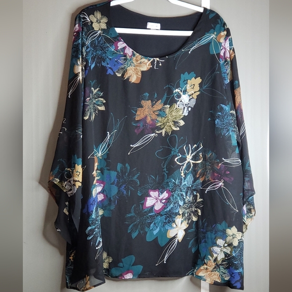 Avenue Tops - Avenue Floral Black Long Sleeve Top 22/24 Fly-Away Open Back